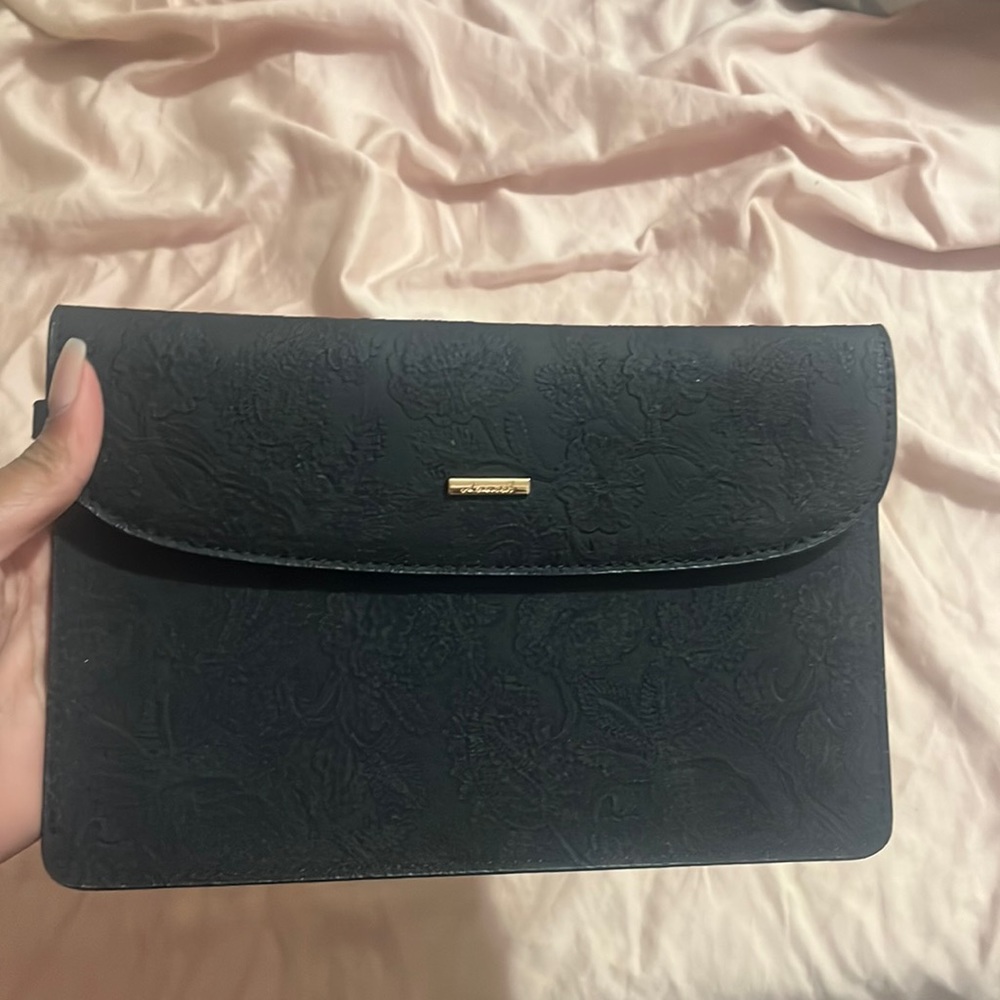 small black purse pouch
